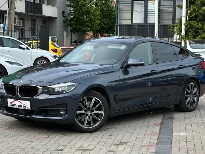 BMW Seria 3 325d Aut. Advantage