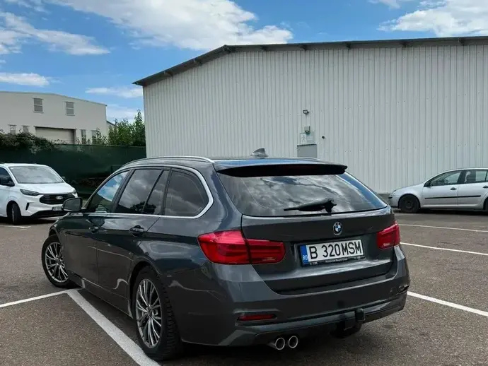 BMW Seria 3 320d Aut. Efficient Dynamics Edition Sport Line