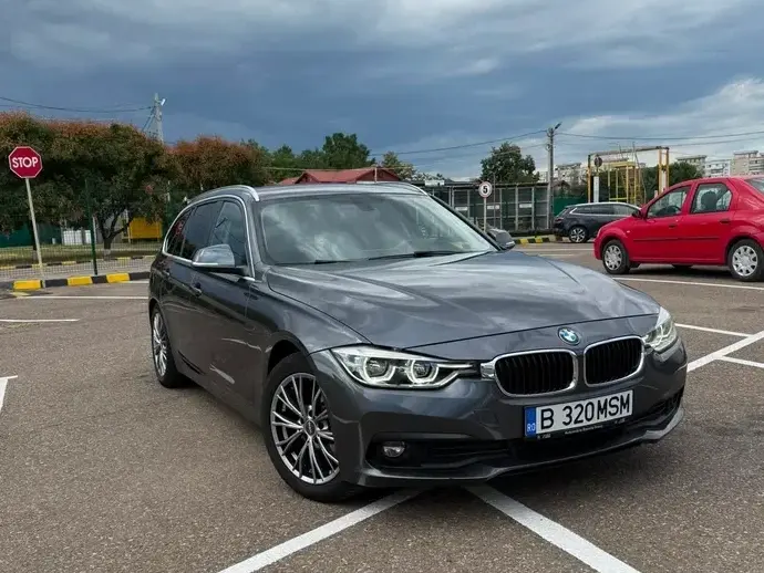 BMW Seria 3 320d Aut. Efficient Dynamics Edition Sport Line