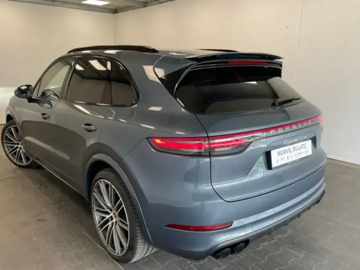 Porsche Cayenne Turbo
