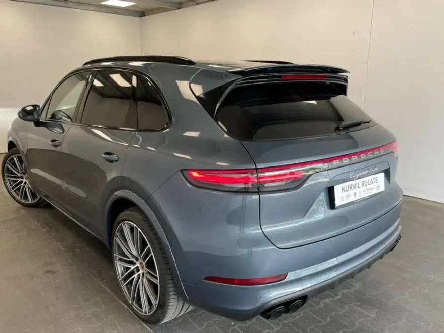 Porsche Cayenne Turbo — imagine 3