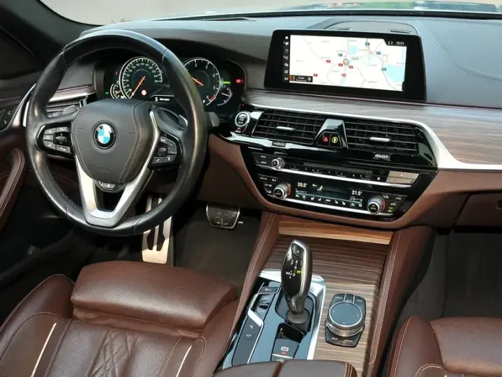 BMW Seria 5 G30/G31 520d AT