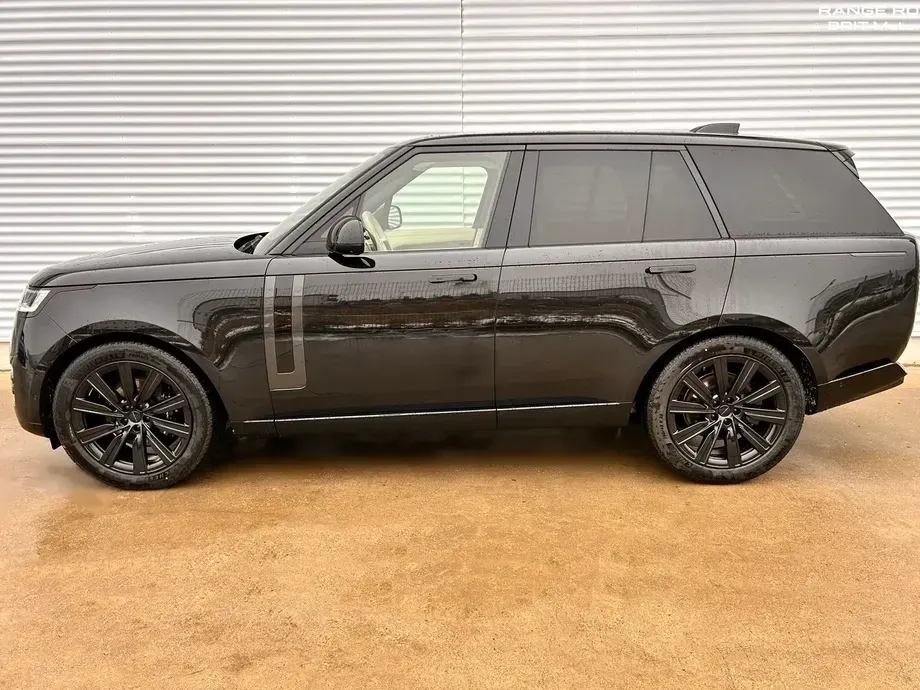 Land Rover Range Rover V 3.0 I6 D300 MHEV HSE — imagine 4