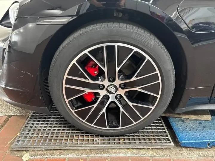 Porsche Taycan 4S Performancebatterie Plus