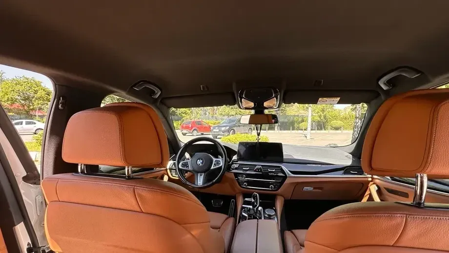 BMW Seria 5 G30/G31 520d xDrive Aut. M Sport Edition — imagine 5