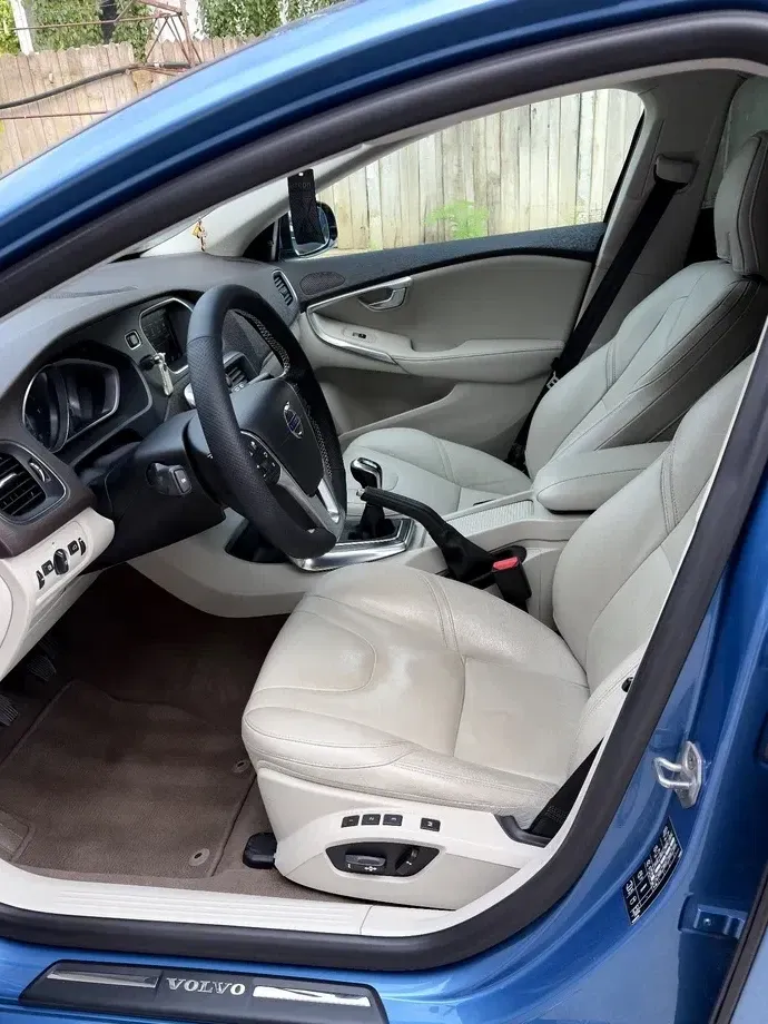 Volvo V40 II D4 VEA Summum — imagine 6