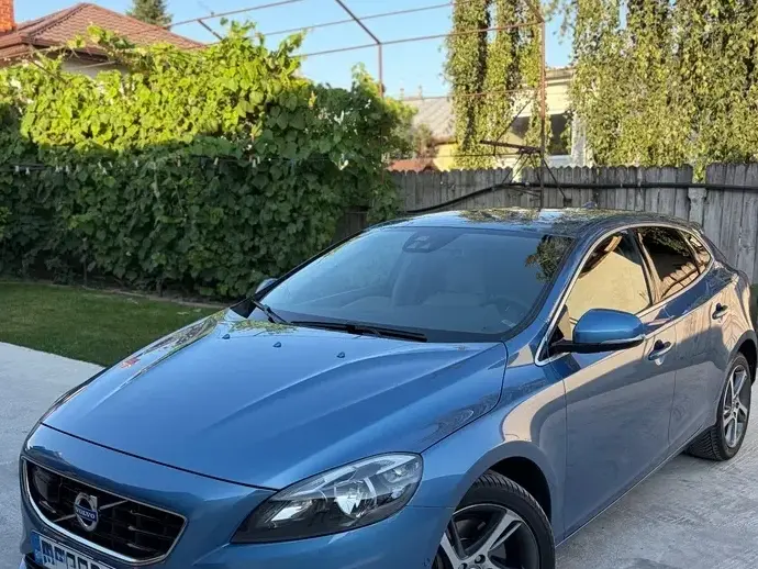 Volvo V40 II D4 VEA Summum
