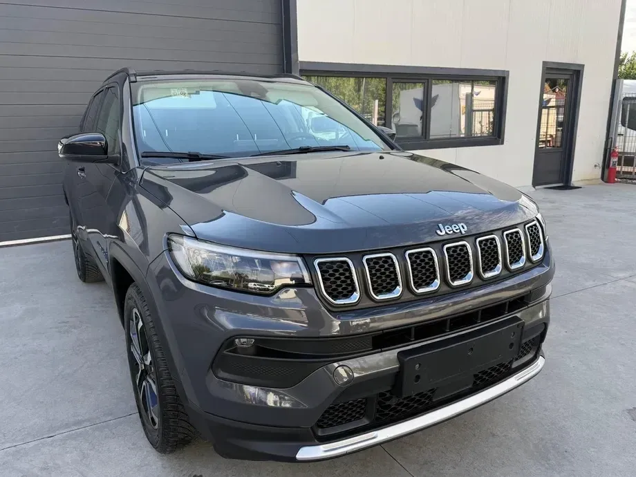 Jeep Compass 1.3T 4xe AT6 PHEV Limited — imagine 4