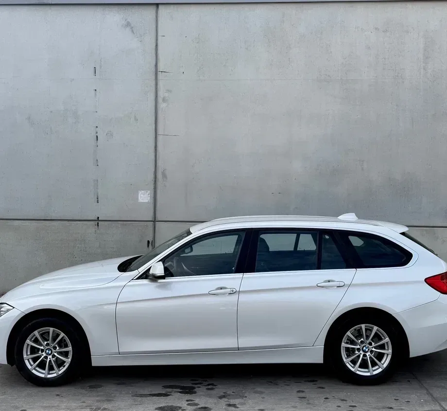 BMW Seria 3 F30/F31/F34 320i Aut. Advantage — imagine 4