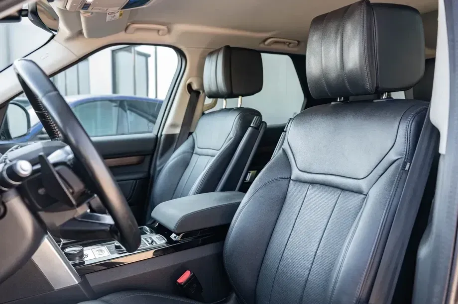 Land Rover Discovery V 3.0 L TD6 HSE — imagine 6