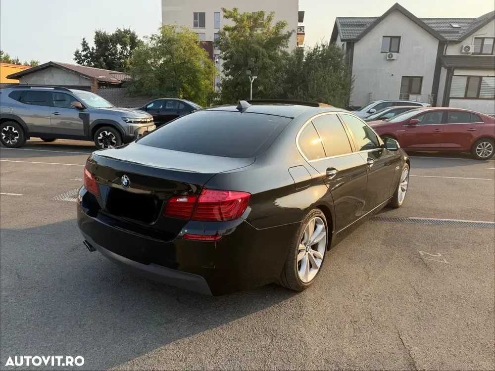 BMW Seria 5 F10/F11/F07 [2010 - 2017] 530d — imagine 2