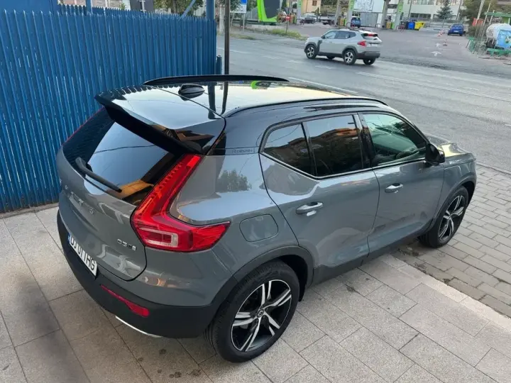 Volvo XC 40 D3 AWD R-Design