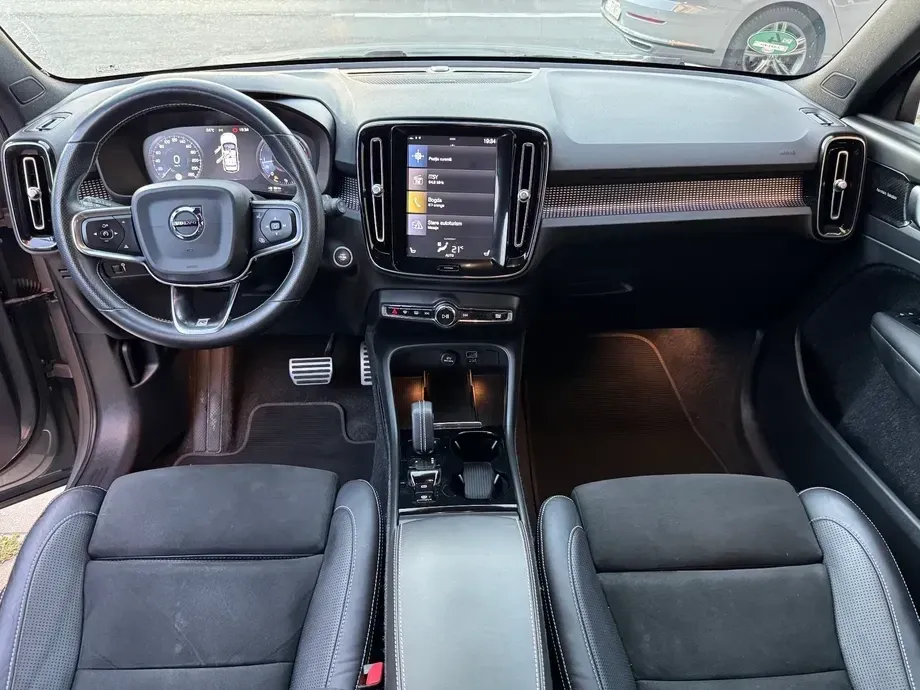 Volvo XC 40 D3 AWD R-Design — imagine 5