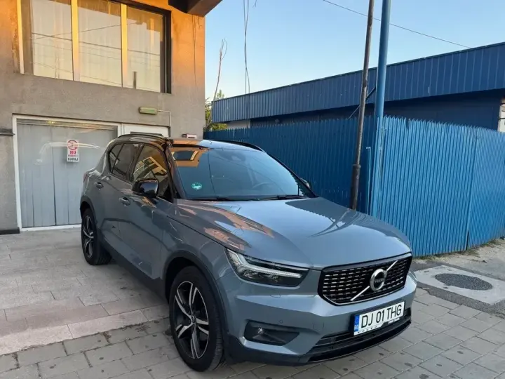 Volvo XC 40 D3 AWD R-Design