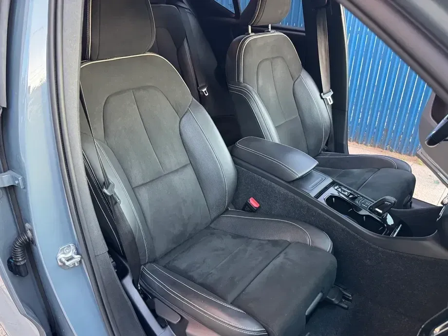 Volvo XC 40 D3 AWD R-Design — imagine 6