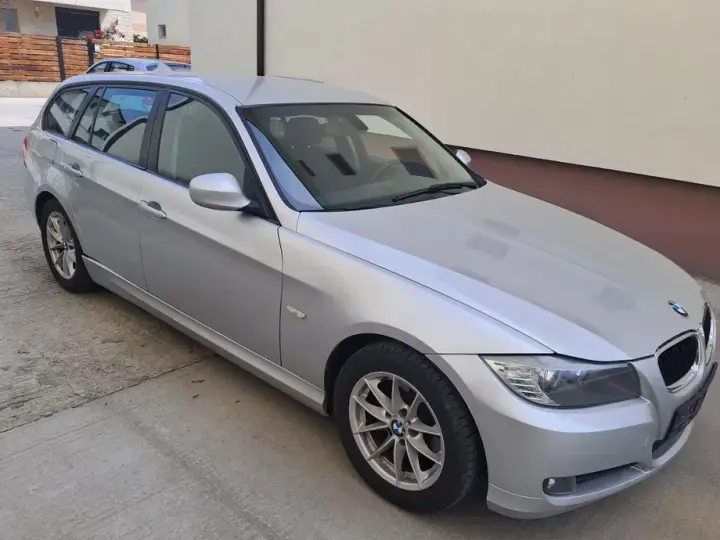BMW Seria 3 E90/E91/E92/E93 320d