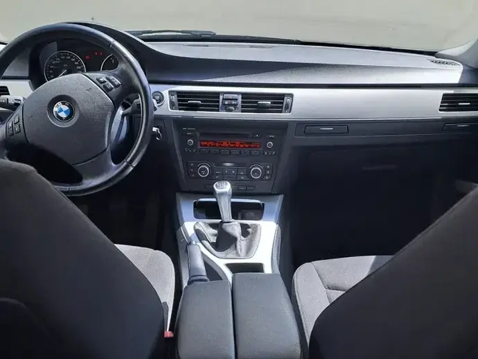 BMW Seria 3 E90/E91/E92/E93 320d