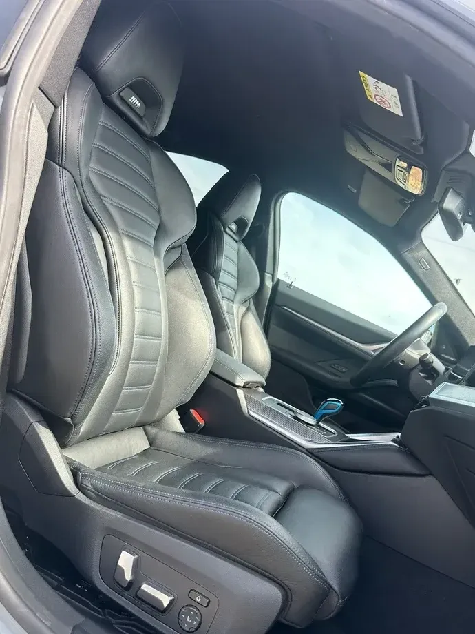BMW i4 M50 Gran Coupe — imagine 4