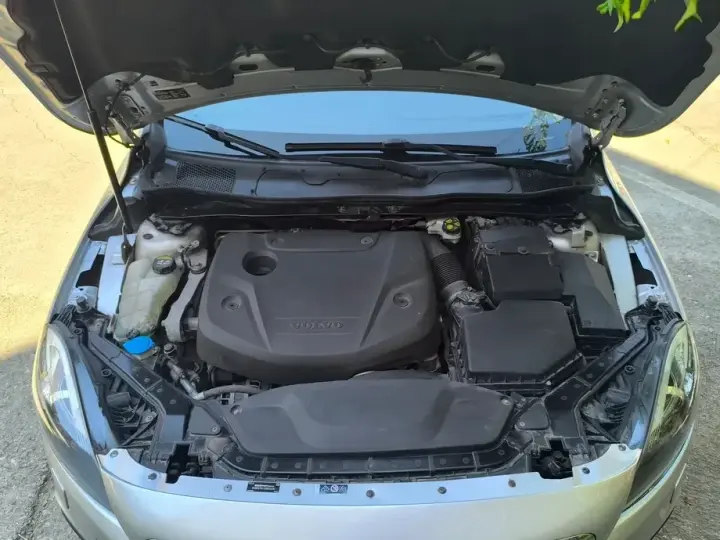 Volvo V40 II D2 RDesign