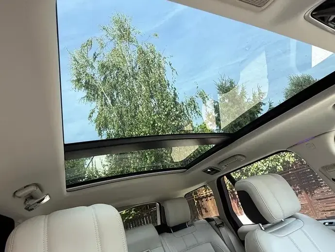 Land Rover Range Rover V 3.0 Si6 P440 PHEV LWB HSE
