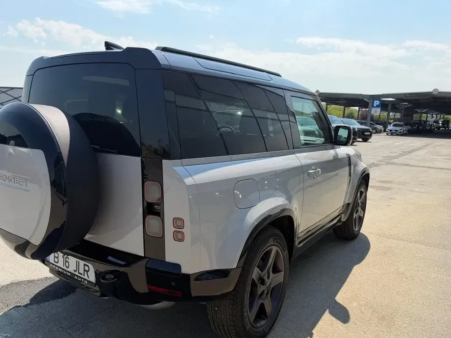 Land Rover Defender 90 3.0D 250 MHEV Hard Top X-Dynamic SE — imagine 2