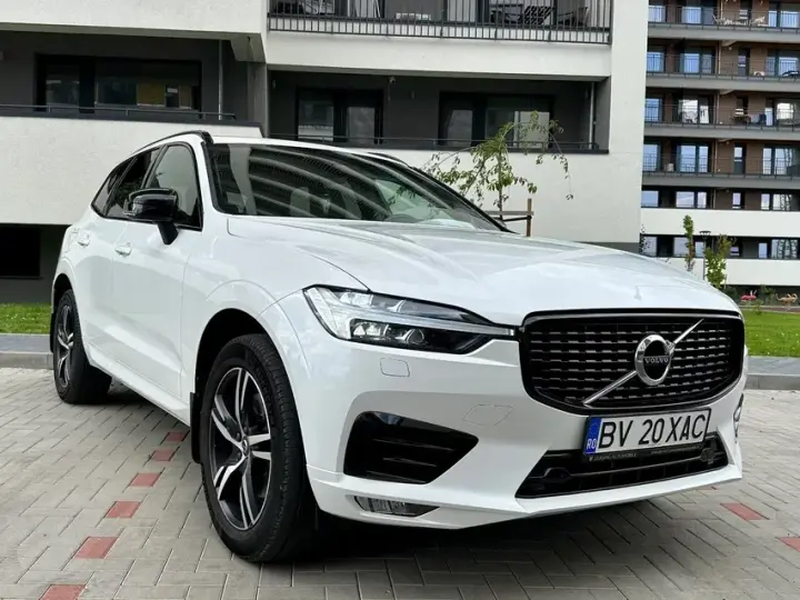 Volvo XC 60 II B5 MHEV AT8 AWD R-Design