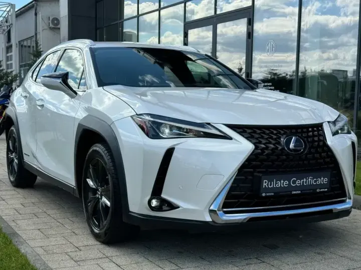 Lexus UX 250h FWD Business