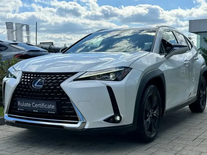 Lexus UX 250h FWD Business