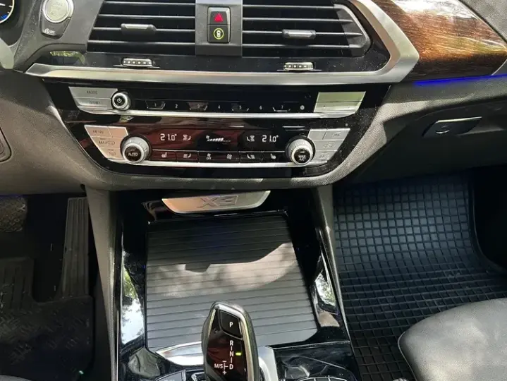 BMW X3 G01