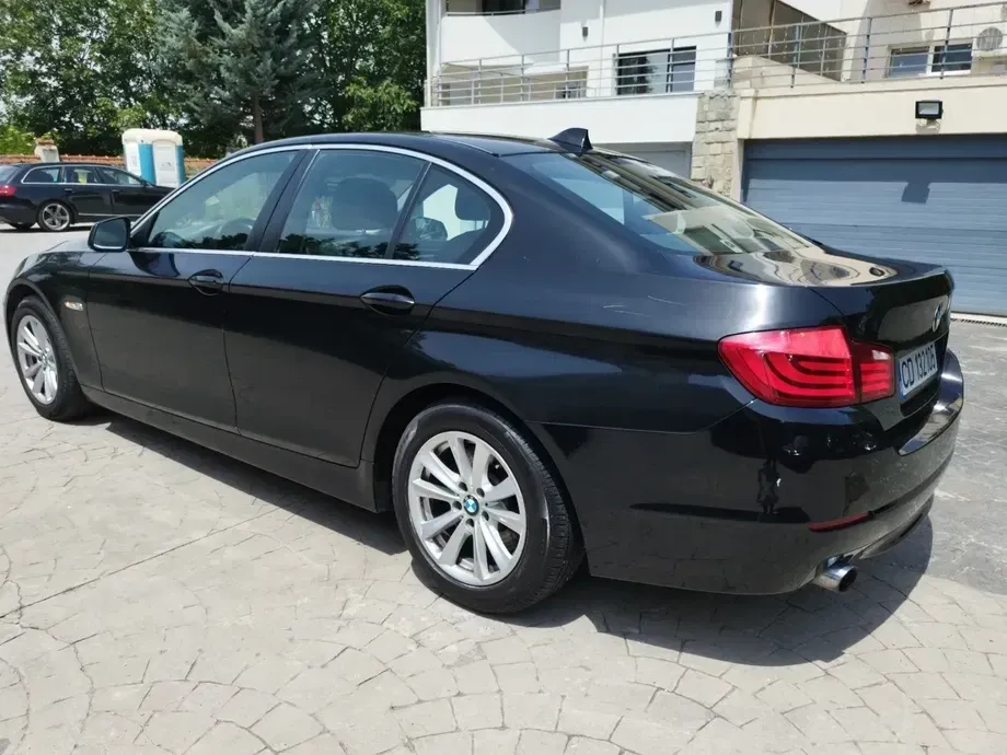 BMW Seria 5 F10/F11/F07 535i xDrive AT — imagine 6