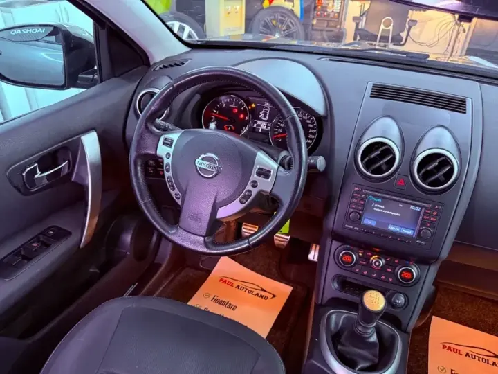 Nissan Qashqai I 2.0 DCI 4 x 4 DPF tekna