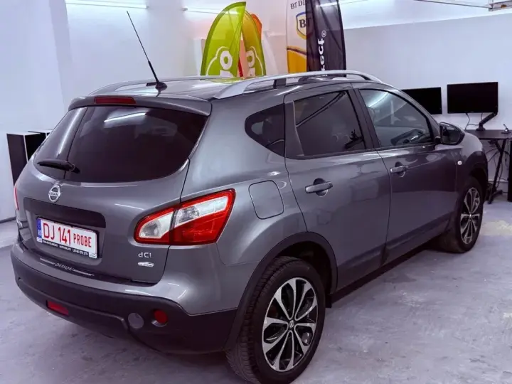 Nissan Qashqai I 2.0 DCI 4 x 4 DPF tekna