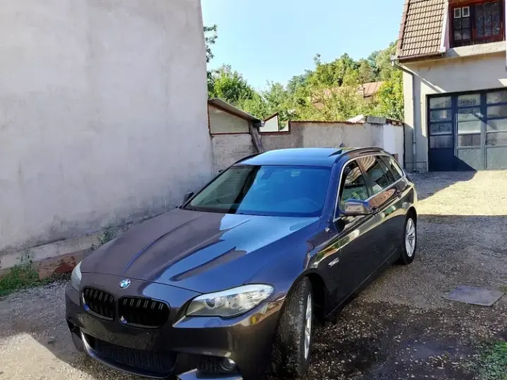 BMW Seria 5 F10/F11/F07 [2010 - 2017] 520d