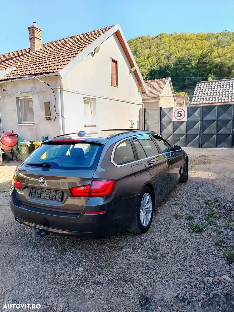 BMW Seria 5 F10/F11/F07 [2010 - 2017] 520d — imagine 2