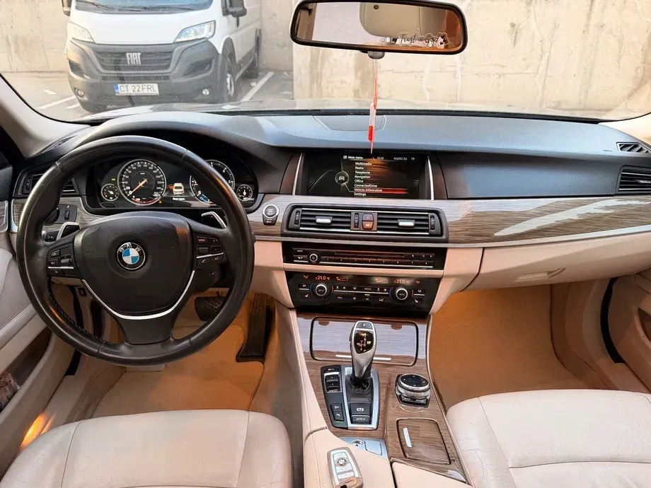 BMW Seria 5 F10/F11/F07 — imagine 5