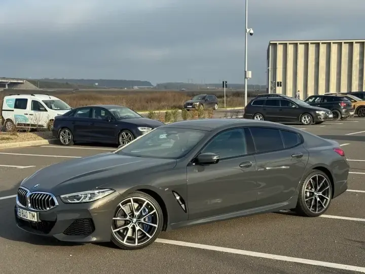 BMW Seria 8 840i