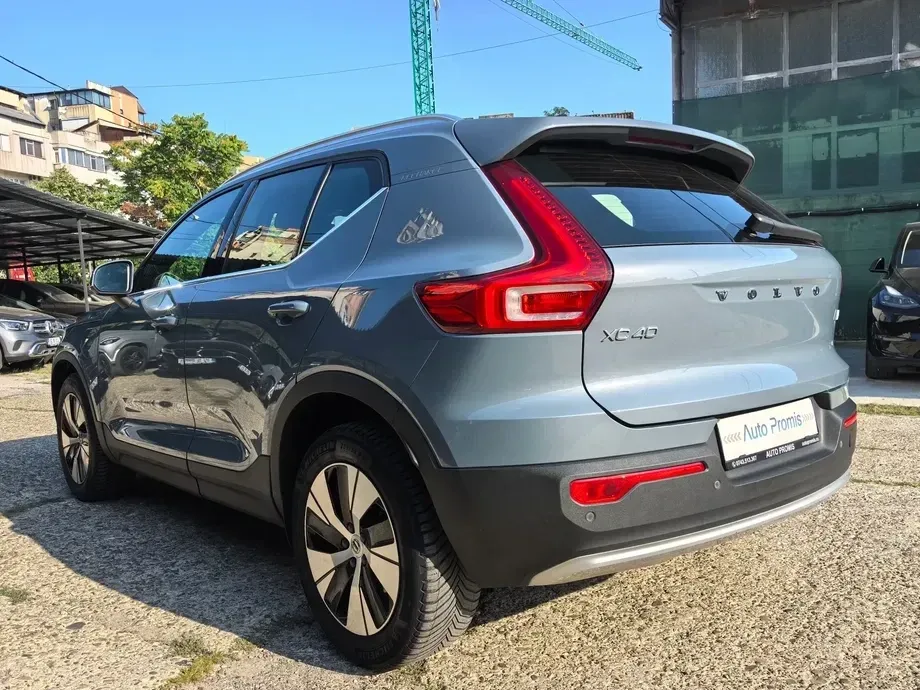 Volvo XC 40 T5 Recharge DKG Ultimate Dark — imagine 4