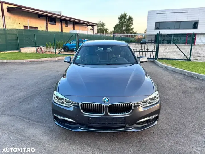 BMW Seria 3 F30/F31/F34 [2011 - 2019] 318d Aut. Luxury Line
