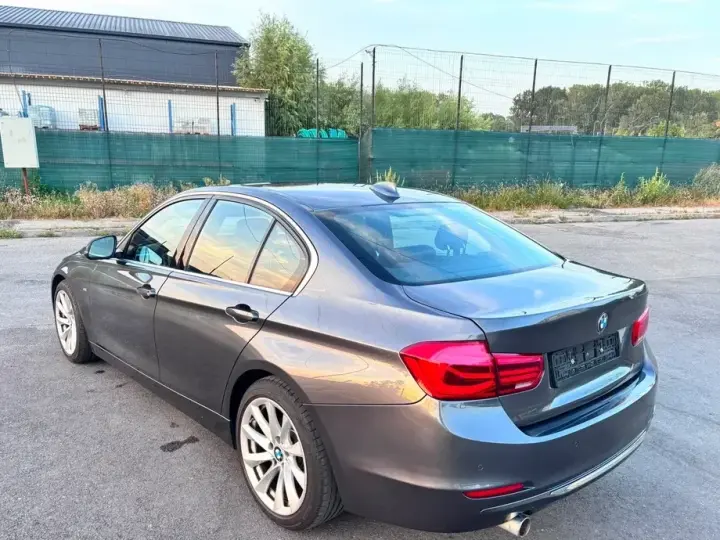 BMW Seria 3 F30/F31/F34 [2011 - 2019] 318d Aut. Luxury Line