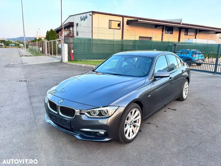 BMW Seria 3 F30/F31/F34 [2011 - 2019] 318d Aut. Luxury Line