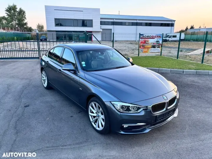 BMW Seria 3 F30/F31/F34 [2011 - 2019] 318d Aut. Luxury Line