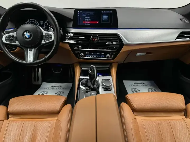 BMW Seria 5 G30/G31 M550d xDrive Aut.