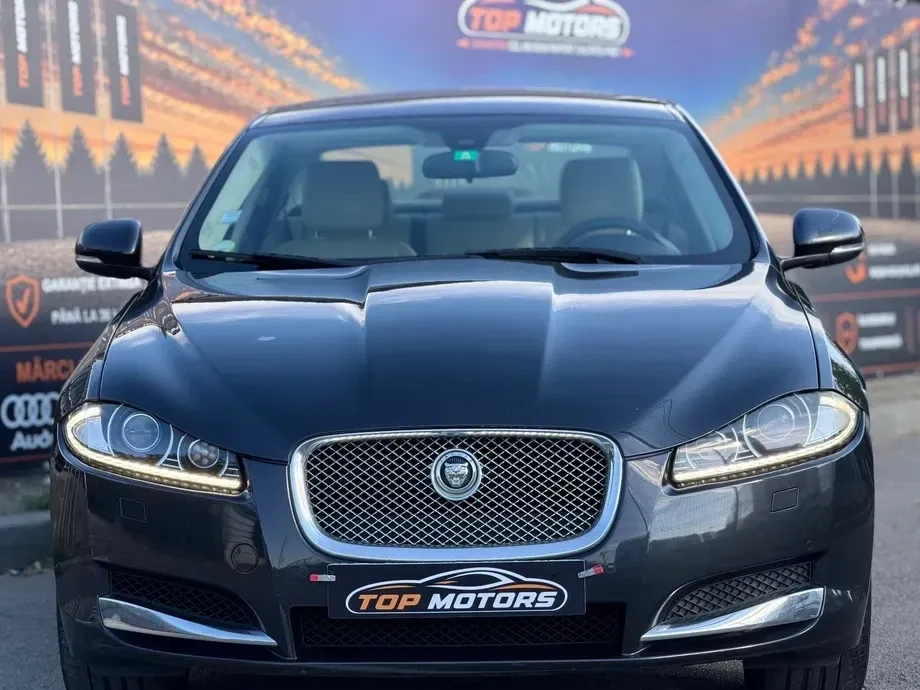 Jaguar XF 2.2D Premium Luxury — imagine 2