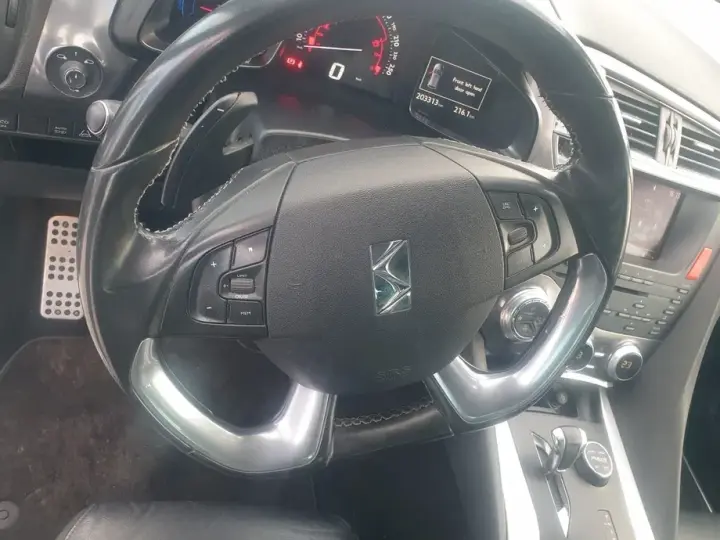 Citroën DS5