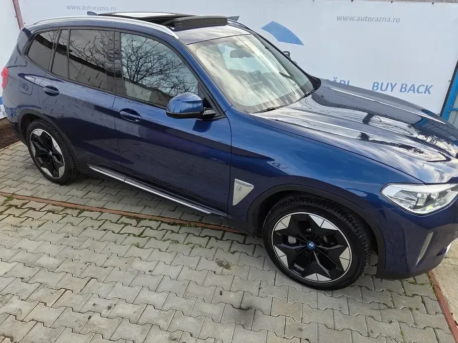 BMW iX3 — imagine 3