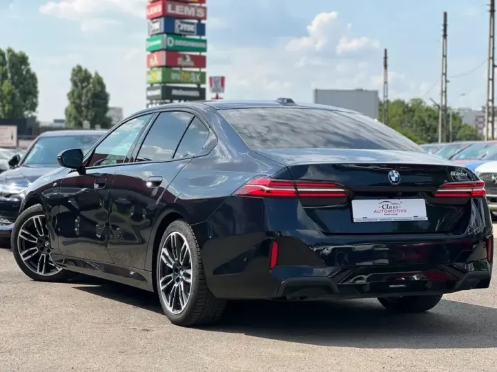 BMW Seria 5 520d xDrive AT MHEV