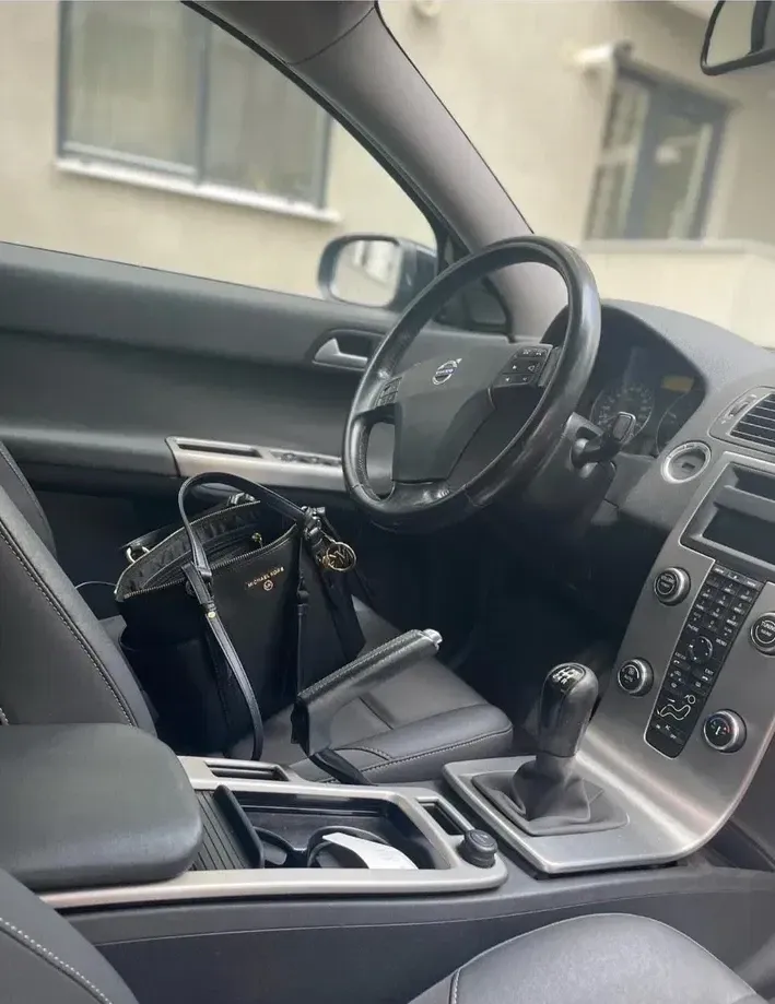 Volvo S40 II DPF DRIVe Momentum — imagine 5
