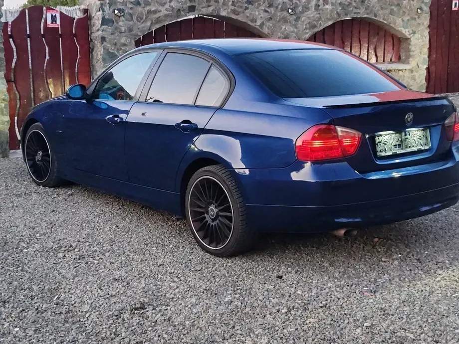 BMW Seria 3 E90/E91/E92/E93 — imagine 5