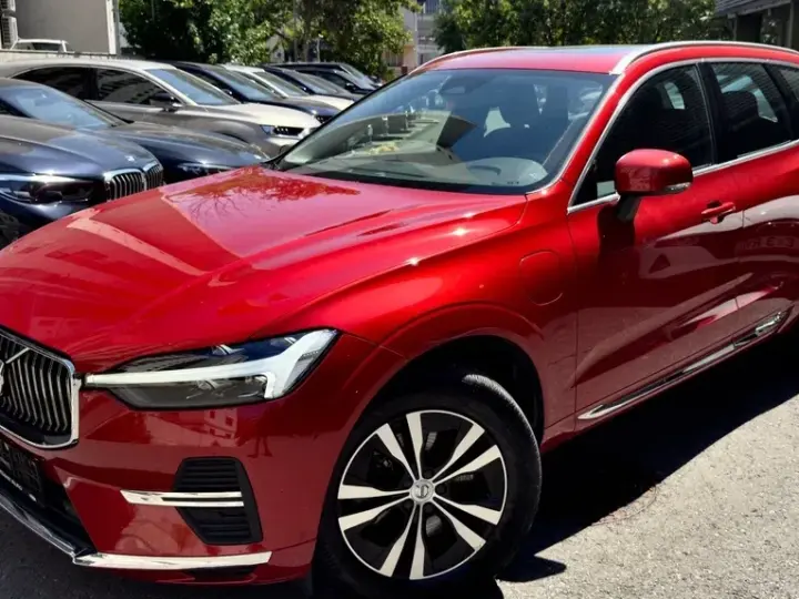 Volvo XC 60 II T6 AWD Recharge Geartronic Inscription Expression