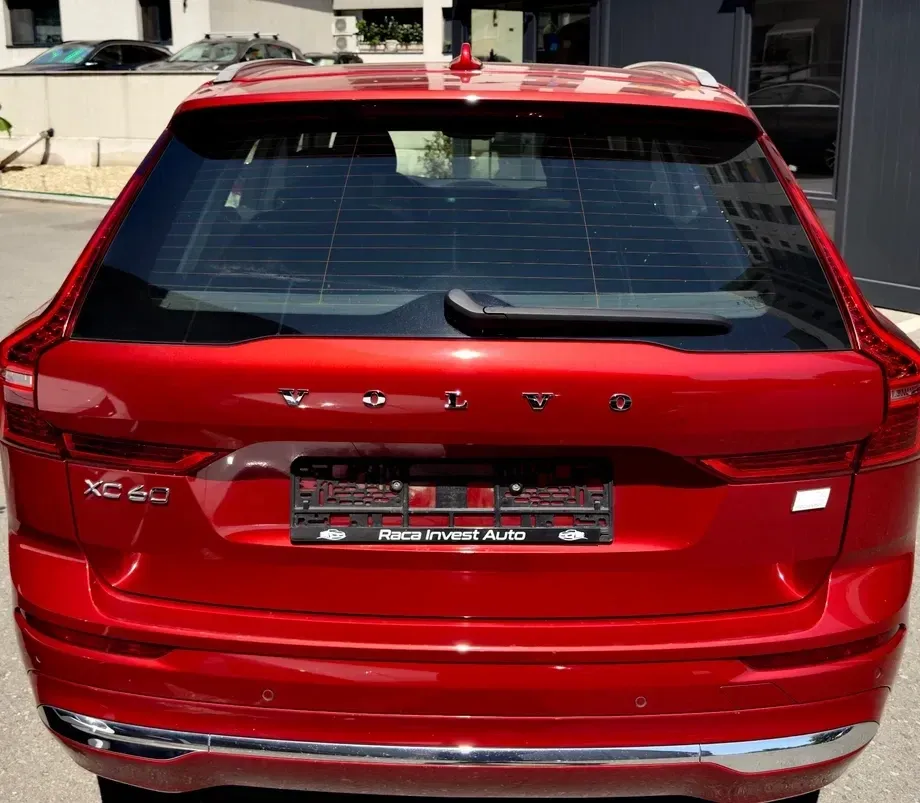 Volvo XC 60 II T6 AWD Recharge Geartronic Inscription Expression — imagine 5